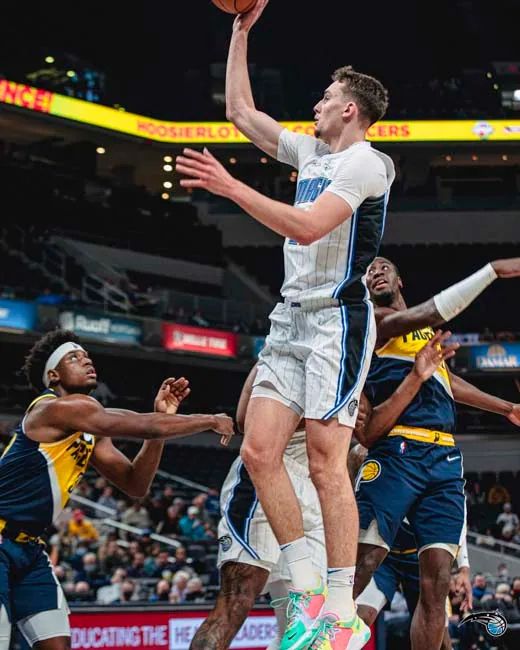 勇士无球跑 勇士无球跑