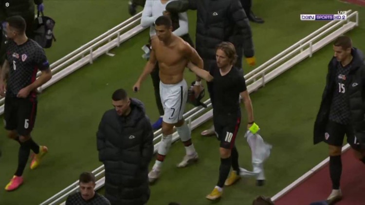 费莱尼替补 费莱尼替补