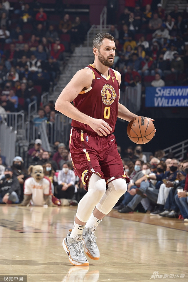 靠他在巴黎 靠他在巴黎